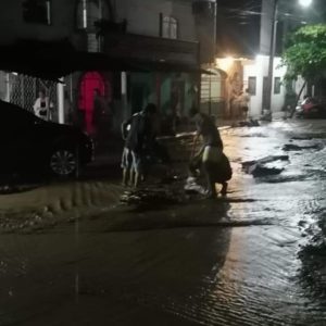 Vecindario inundado por las lluvias