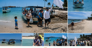 Pobladores “tomaron” simbólicamente playa del Four Sesons