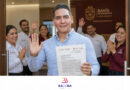 Se va Héctor Santana pidiendo licencia para competir por GUBERNATURA
